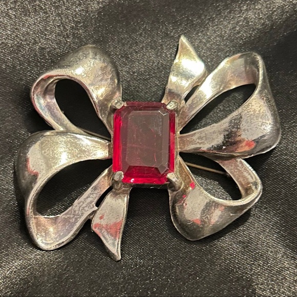Huge Vintage Crimson Bow Brooch - Stunner from the 40s /  50s - Picture 3 of 8